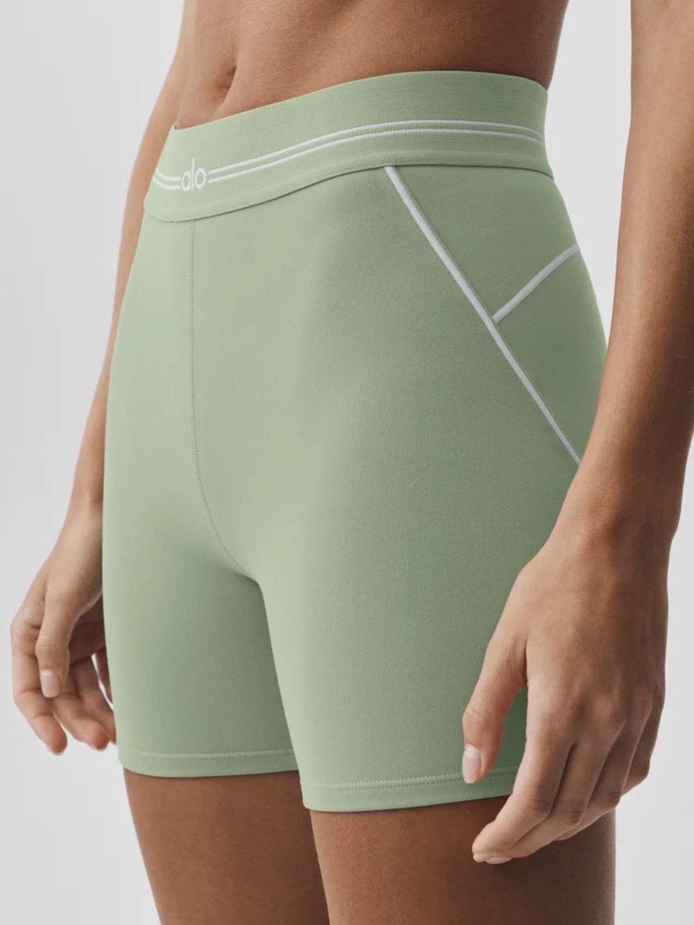 Alo dune grass shorts